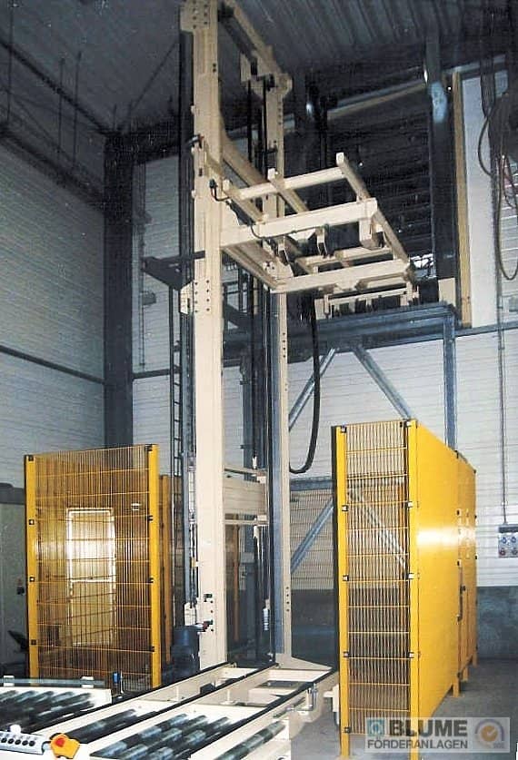 Installation de systèmes de manutention de charges lourdes Blume, conçoit, fabrique, installe et entretien des équipements de manutention pour les entrepôts de stockage et usines